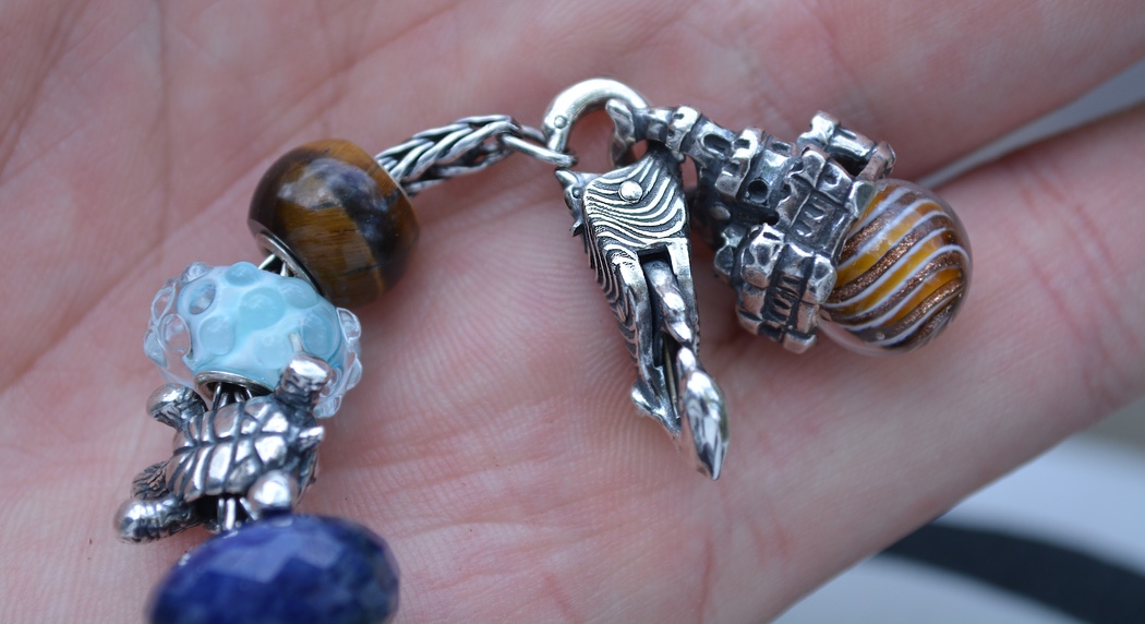 Trollbeads Dolphin Delight- Summer 2022 – Trollbeads Akron Insider